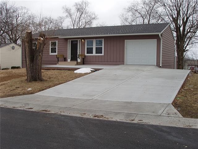 1st image of 8533 Barnett Ave