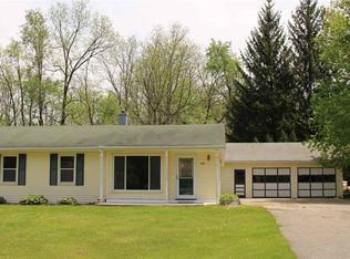 2621 Renfrew Dr, Jackson, MI 49201