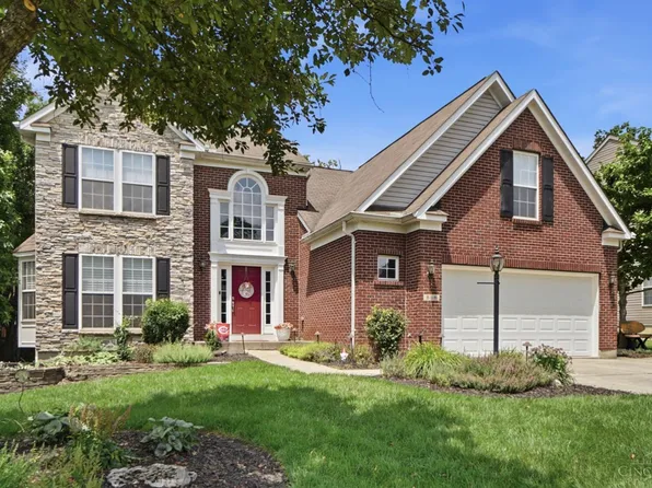 858 Trappers Xing, Milford, OH 45150