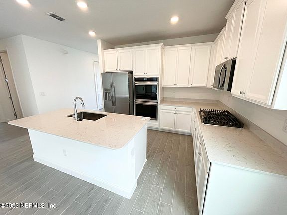 5th image of 1371 STILLWATER Boulevard