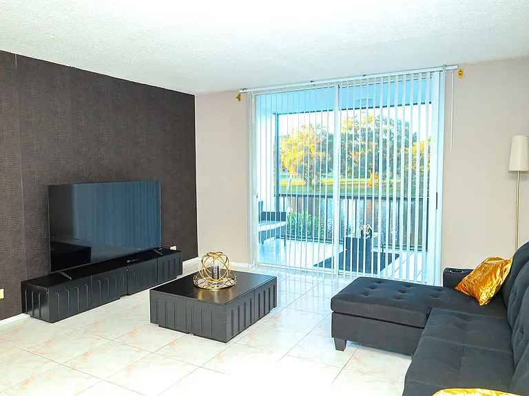 3740 Inverrary Dr #2D — Photo 5