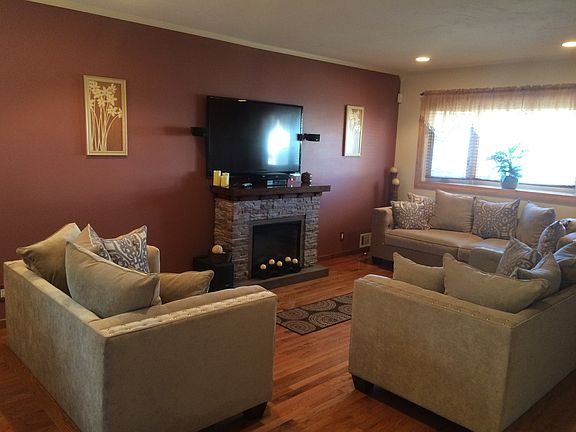 2nd image of 465 Doane Ave