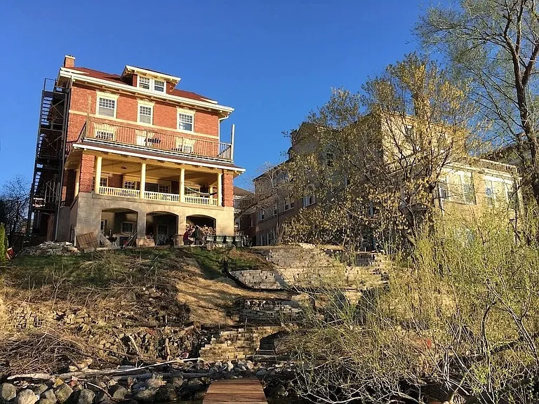 225 E Lakelawn Pl — Photo 10