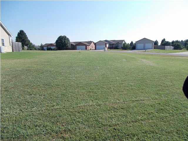 1st image of 411 Crestridge Cir