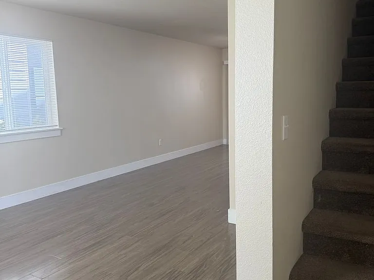 8527-8539 SE Clinton 7 plex — Photo 5