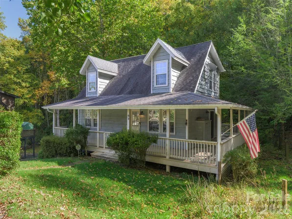 99 Cripple Creek Dr, Waynesville, NC 28785
