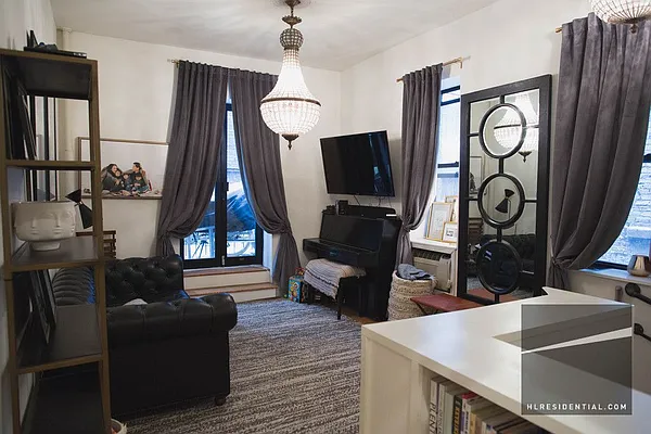 Rented by Highline Residential | media 8