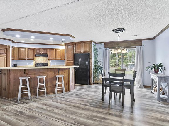 5th image of 39974 Bill Addison Rd