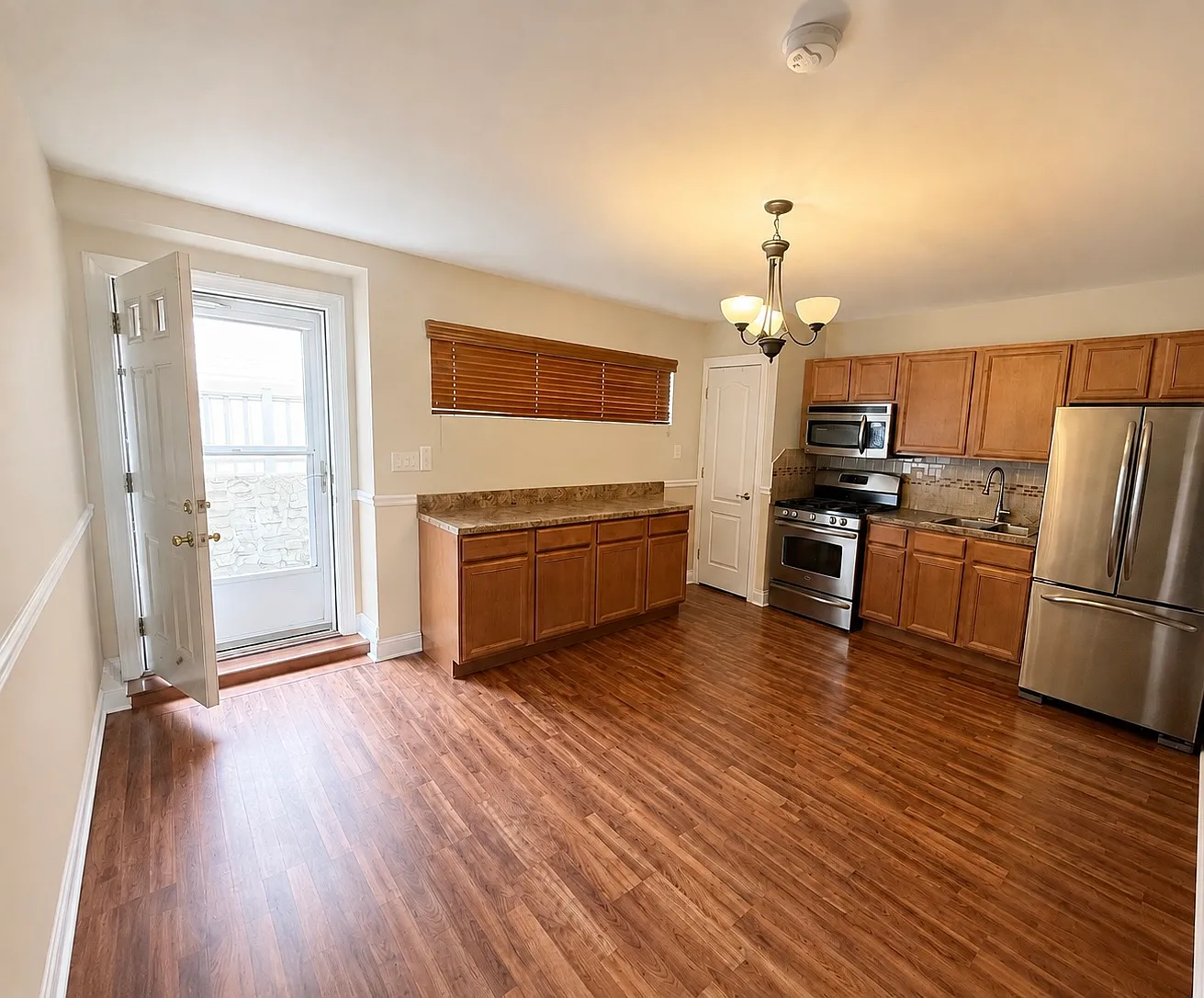 1 bed, $1,800 — Photo 4