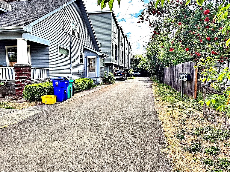 4209 SE 80th Ave — Photo 40