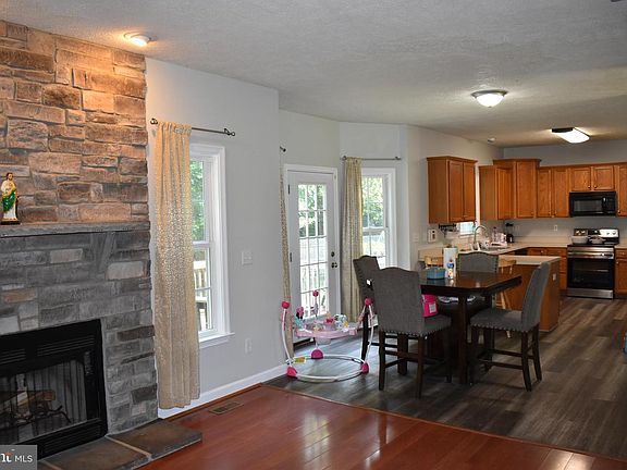 4th image of 4018 Derbyshire Ln