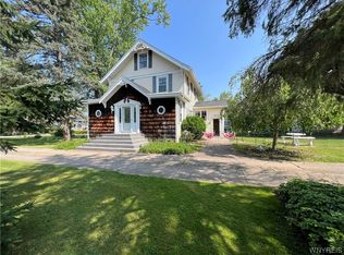 79 Indian Trail Rd, Williamsville, NY 14221