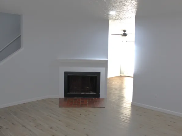 1823 Worthington Run Dr #F, Columbus, OH 43235