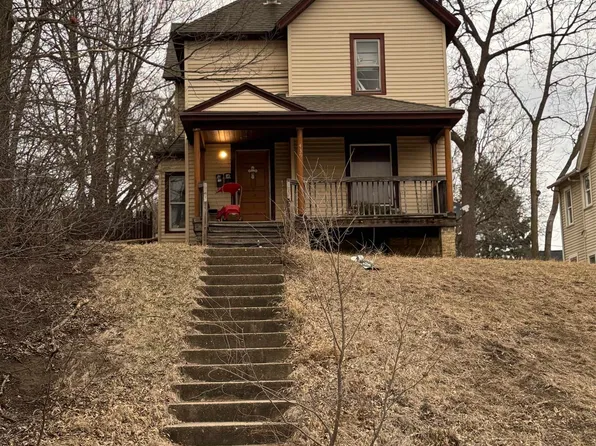 439 S Parker Dr, Janesville, WI 53545