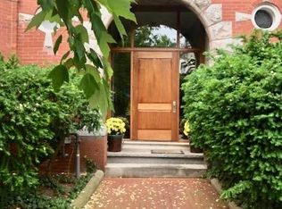 18 Centre St UNIT 203, Cambridge, MA 02139