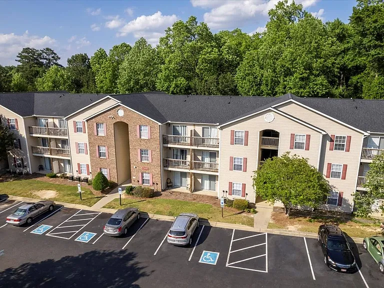 Stoney Ridge Luxury Apartments — Photo 1