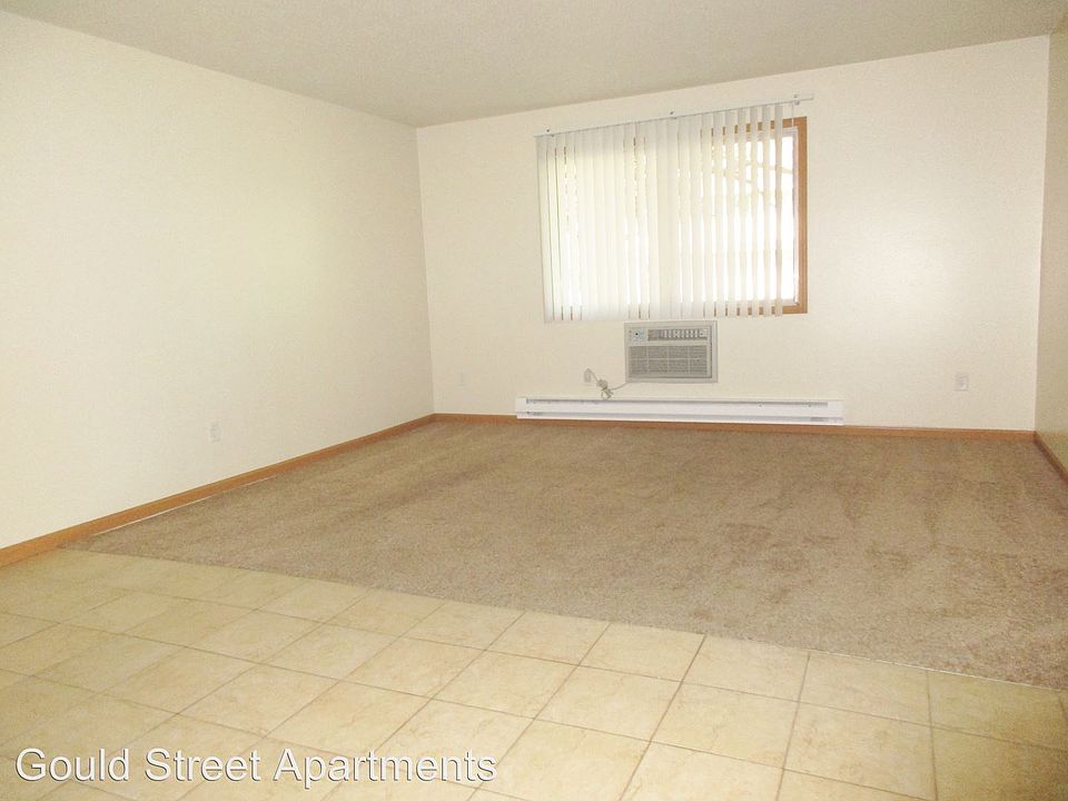 1st image of 918 Gould St APT 08