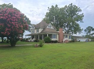 27251 Mutton Hunk Rd, Parksley, VA 23421