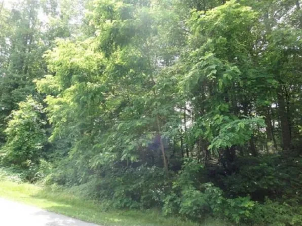 Highlands Trl, Bristol, VA 24202