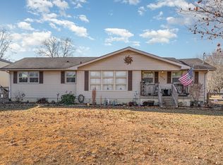 1010 Mooreland St NE, Belfast, TN 37019