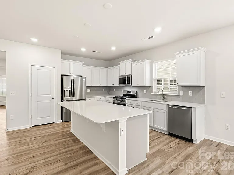 162 White Apple Way — Photo 7
