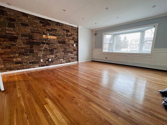3rd image of 133 Willfred Blvd