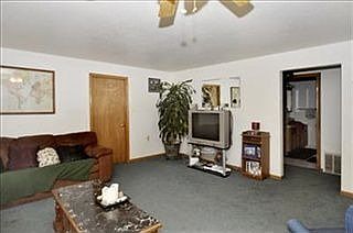 2nd image of 585 Marvin St