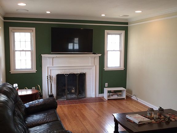 2nd image of 1410 Iroquois Pl