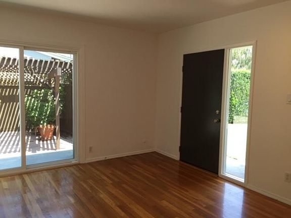 2nd image of 3940 Legion Ln