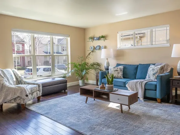 1536 Wild Iris St, Sun Prairie, WI 53590