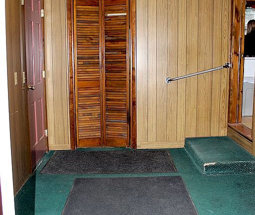 mud room