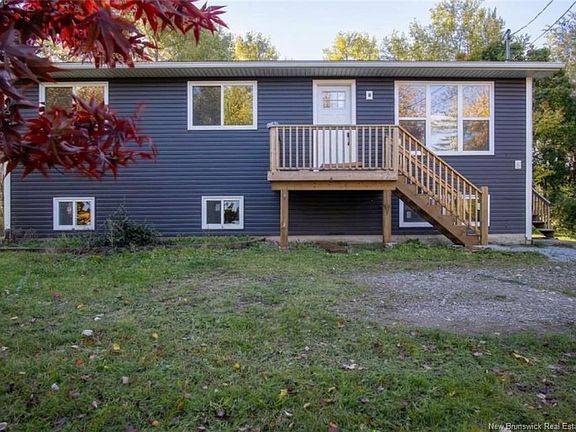 3rd image of 3234 Loch Lomond Rd