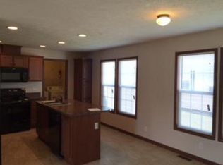 9893 Bellcrest Blvd, Fenton, MI 48430