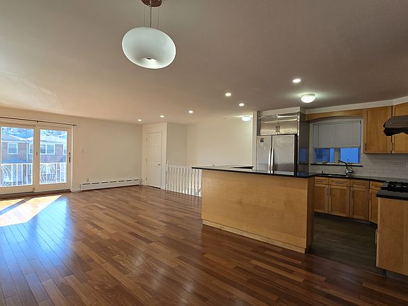 4th image of 1923 84th St Floor 3