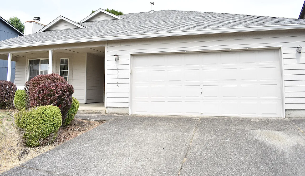 3 bed, 1521 sqft, $2,495 — Photo 1