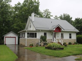 107 W Plum St, Robinson, IL 62454