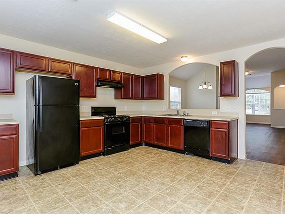 5th image of 21631 Donata Cir
