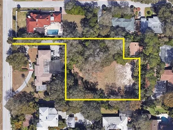 841 Indian Rocks Rd, Belleair, FL 33756
