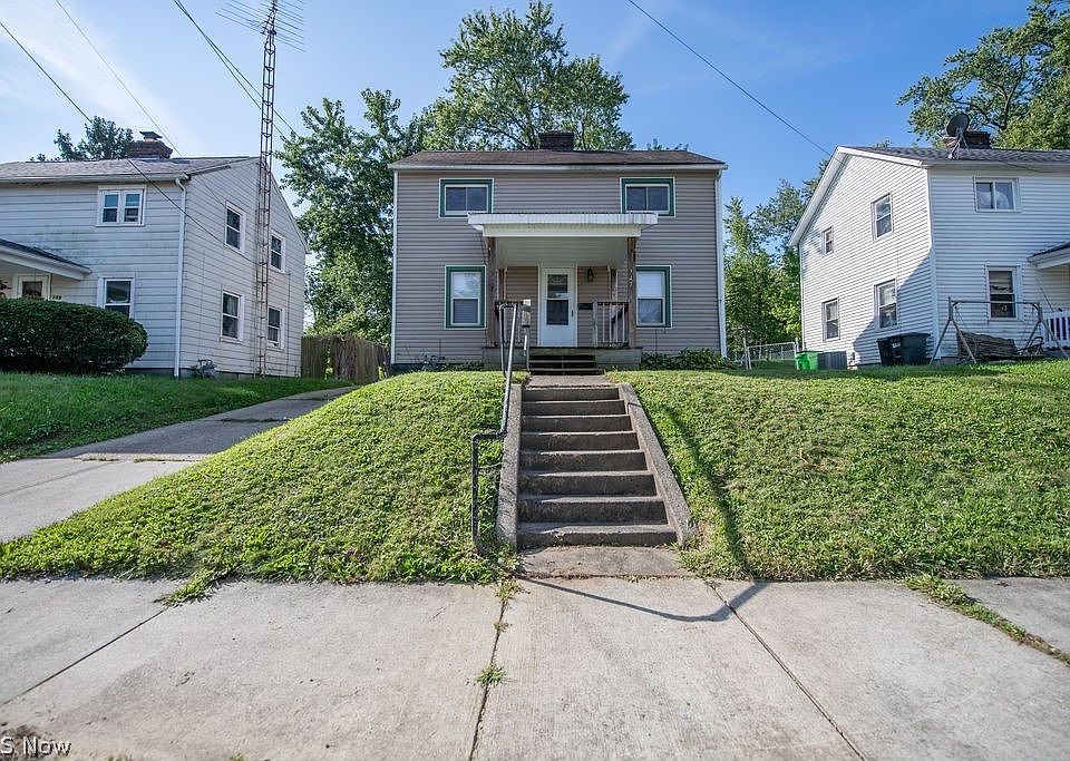 1st image of 747 Waugh St