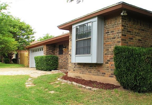 4th image of 2112 Sierra Vista Ct
