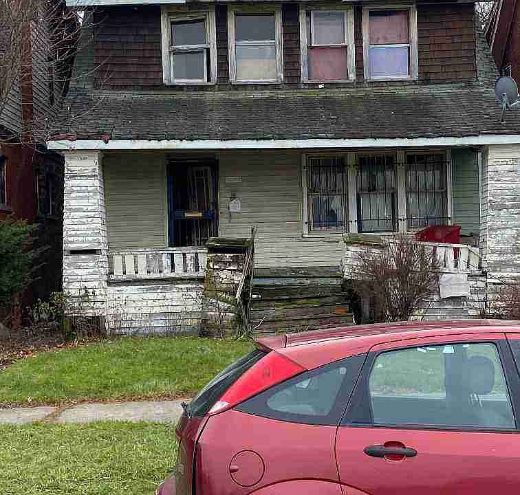 2217 Fullerton
