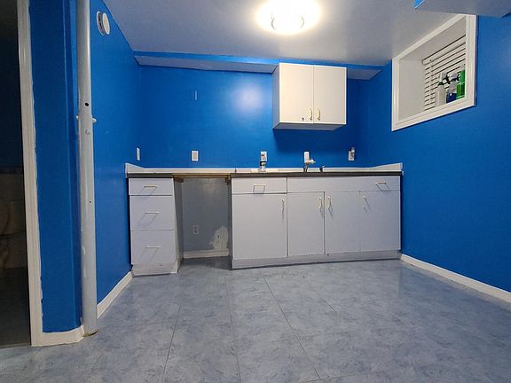 kitchen/living space