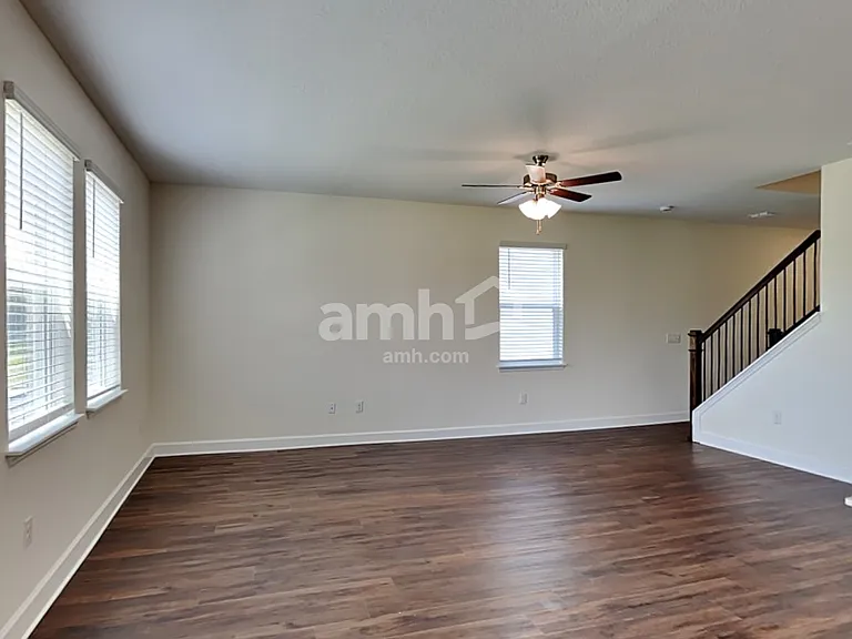 2114 Saffron Walden Dr — Photo 10