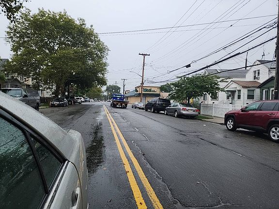 4th image of 14214 Foch Blvd