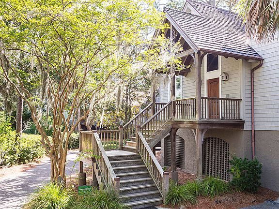 2nd image of 7 Club Cottage Ln
