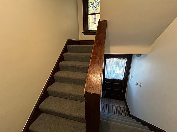 3rd image of 3340 Wunder Ave #2