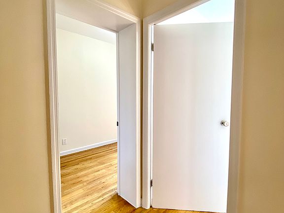 5th image of 506 E 82nd St APT 20