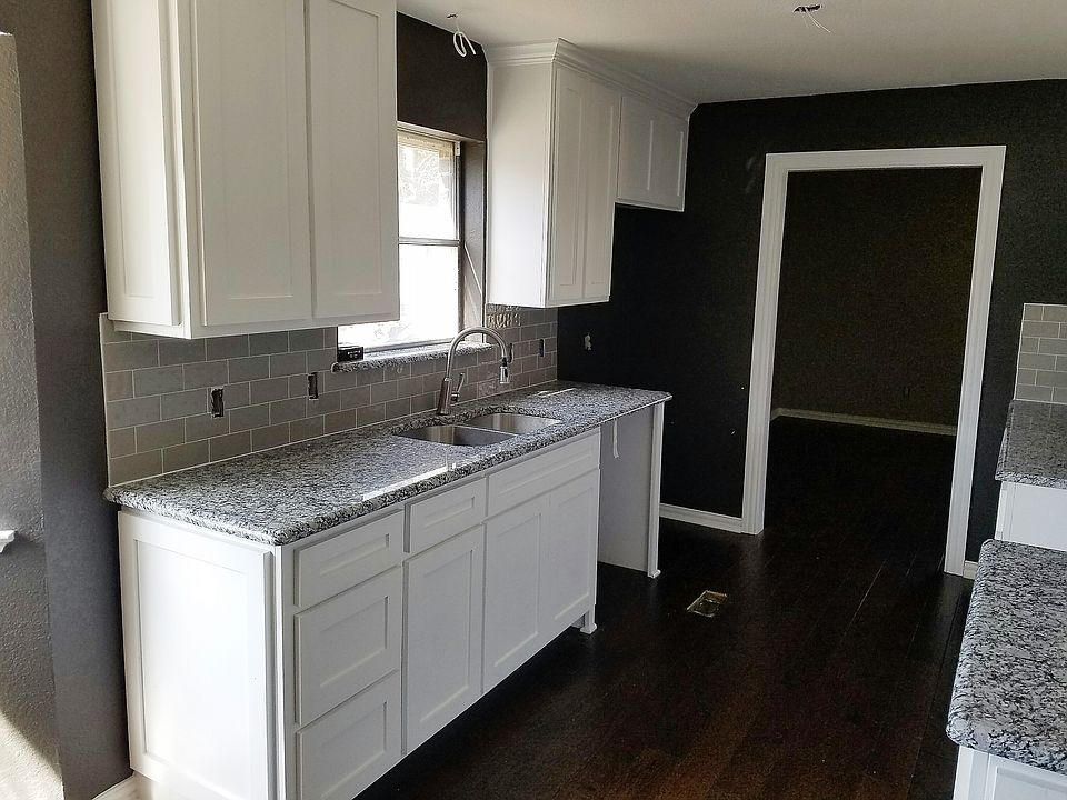 2nd image of 1308 Academy Dr