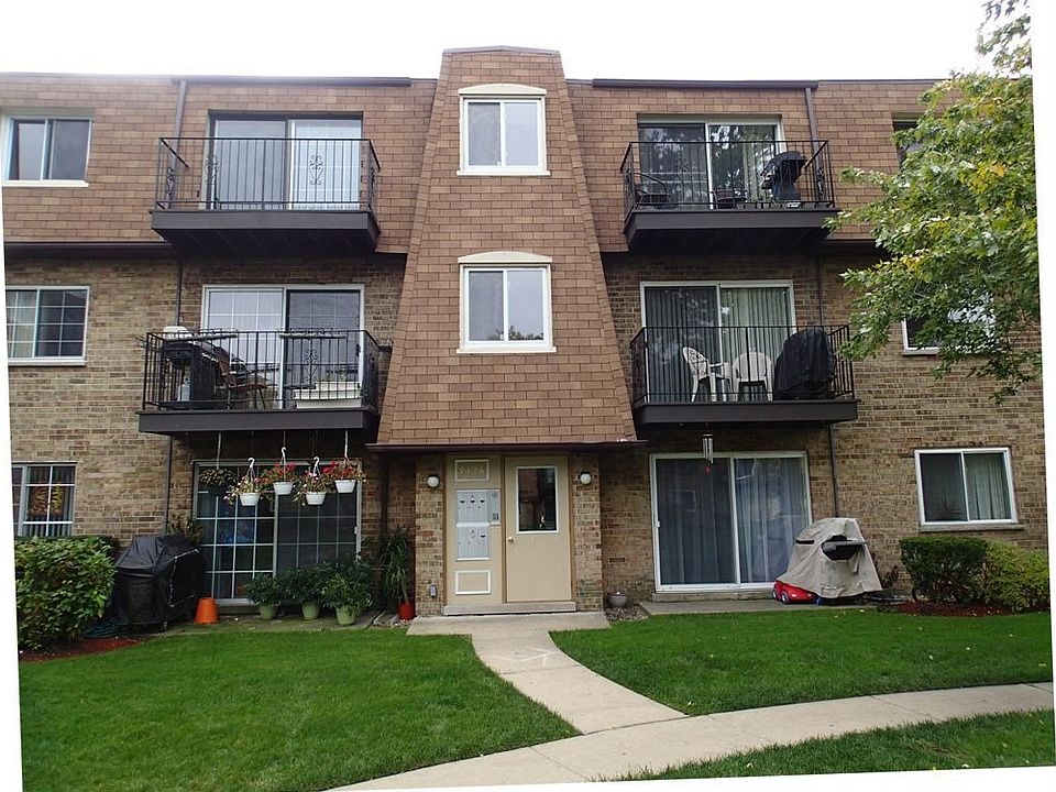1st image of 9426 Bay Colony Dr APT 3E