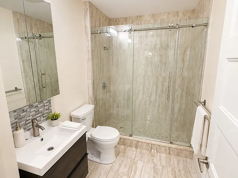 1616 Beacon St #4 — Photo 20